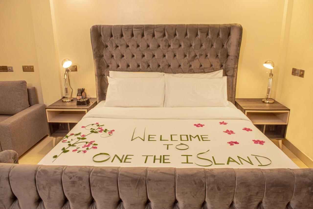 One The Island Hotel Naifaru Екстериор снимка